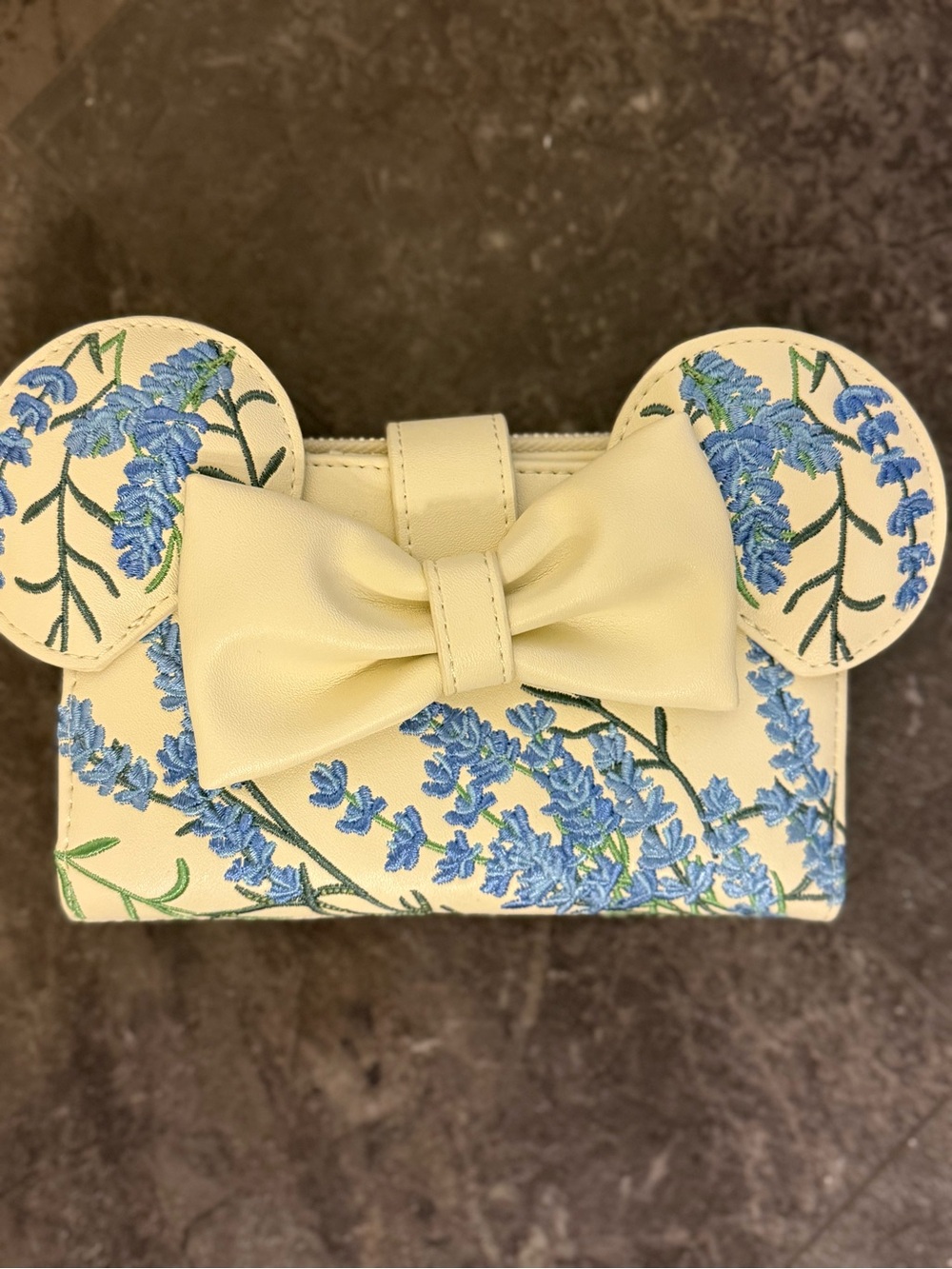 Loungefly blue & cream floral Minnie  wallet, NWT